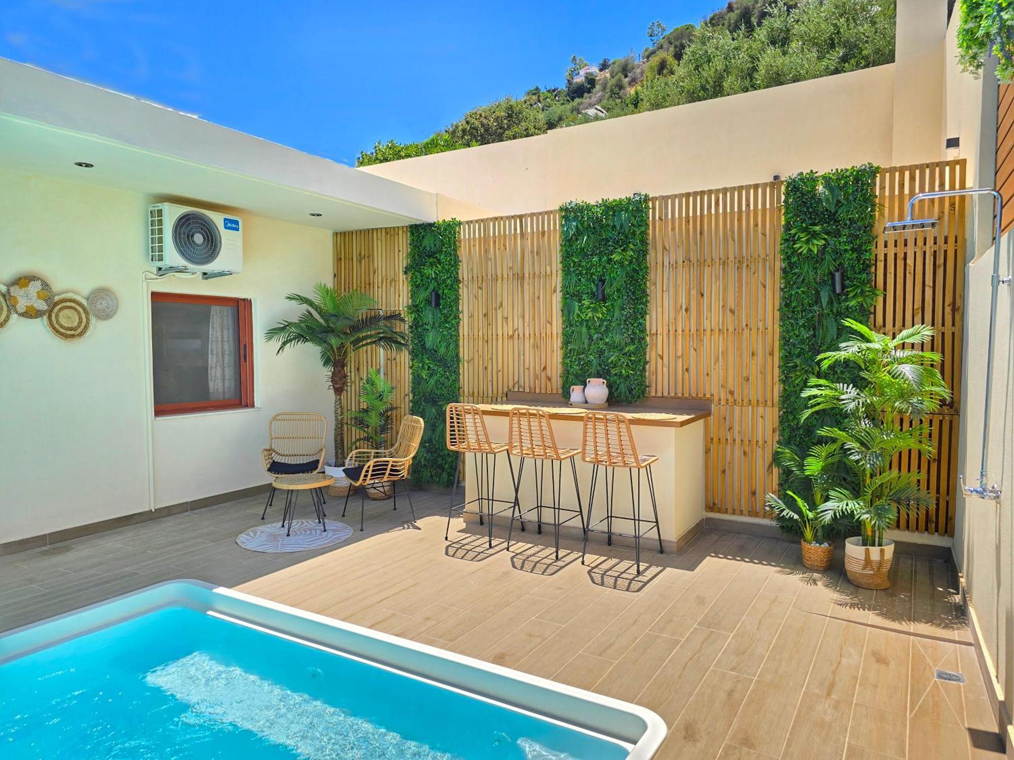 Villa Balcony, Cozy Villa With Amazing View Rodhiá Exterior foto